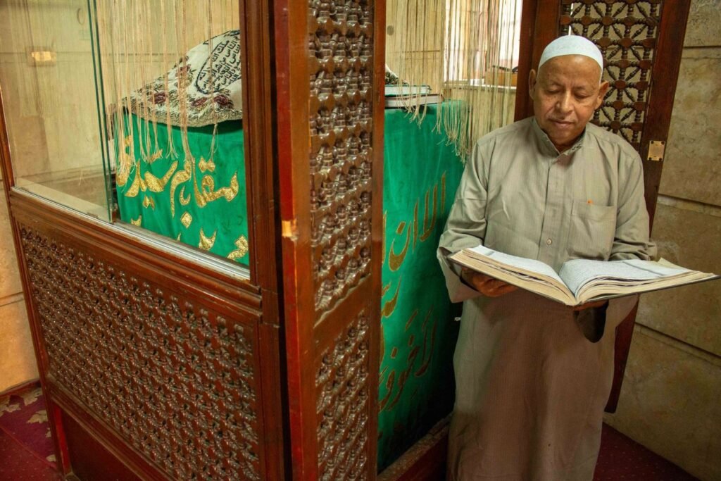 Servant of the Maqam Reading Quran – Cairo 2017