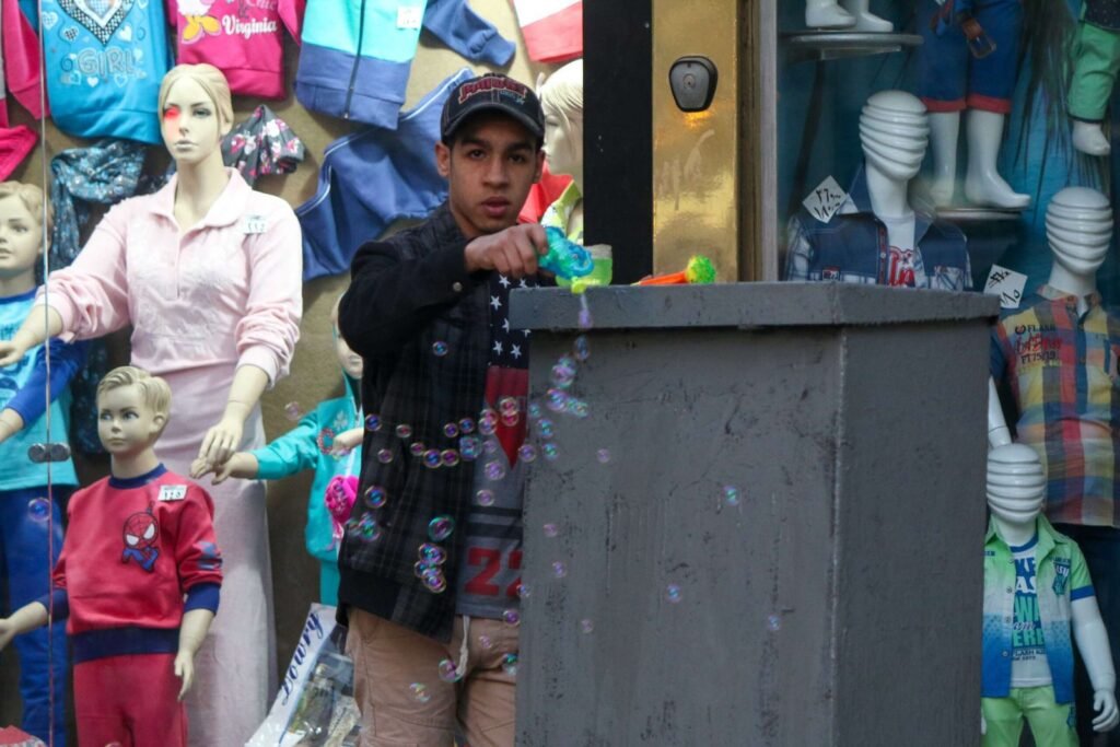 Bubble Fun Near Shop Display – Cairo 2017